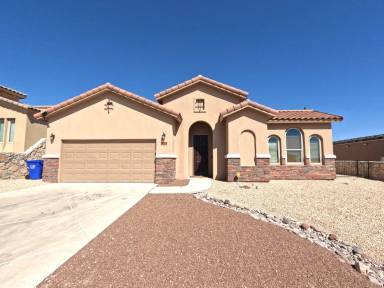 Main picture of 3013 East Springs Rd