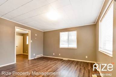 Main picture of 672 N 1300 W