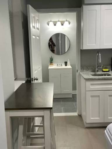 Main picture of 1029 W Baltimore St