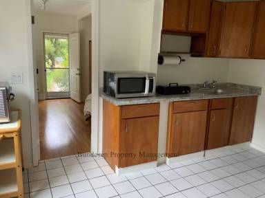 Main picture of 30 Keats Dr