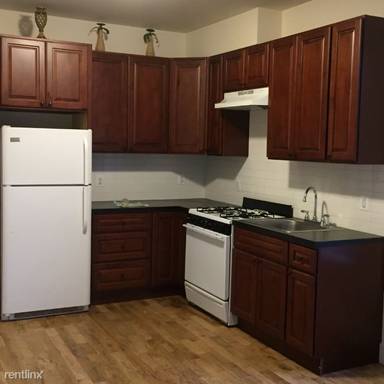Main picture of 62 White St