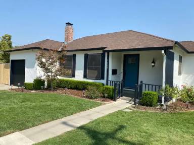 Main picture of 1601 Sampson St