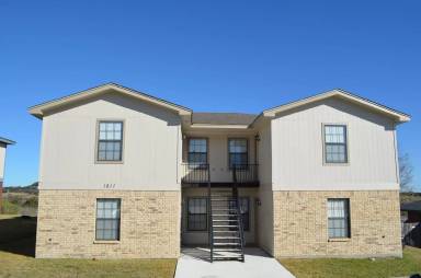 Main picture of 1811 Pontotoc Trce
