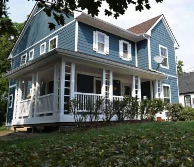 Main picture of 381 Ferry Ave