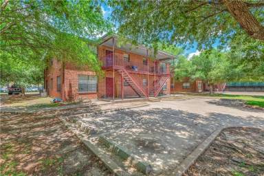Main picture of 1806 Woodsman Dr