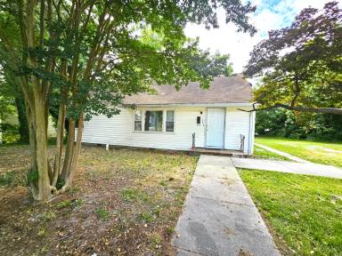 Main picture of 120 Delaware Ave