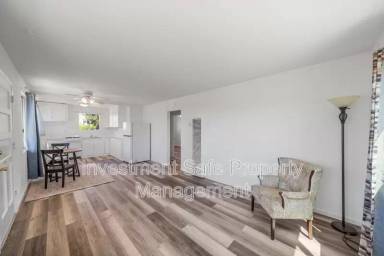 Main picture of 6627 Comly Ct