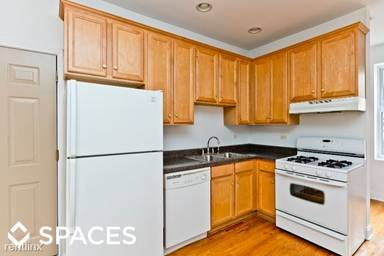 Main picture of 1052 W Roscoe St