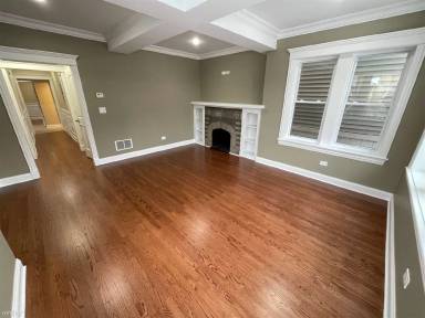 Main picture of 3753 W Wilson Ave