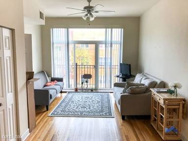 Main picture of 908 N Damen Ave