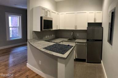 Main picture of 314 Newbury St