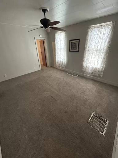 Main picture of 115 W 15th St