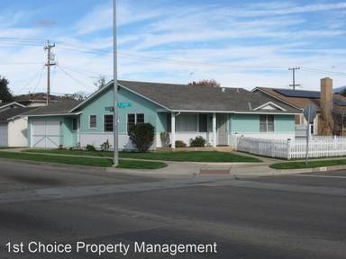 Main picture of 801 E Cook St