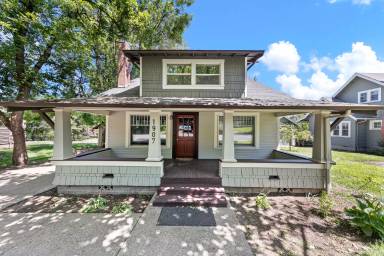 Main picture of 1907 Augusta St