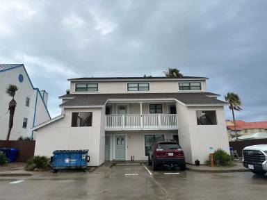 Main picture of 14502 E Cabana St