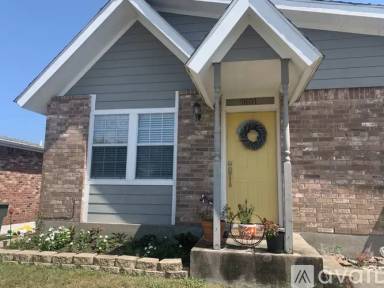 Main picture of 7801 Pruitt Dr
