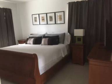 Main picture of 3959 Eton Pl