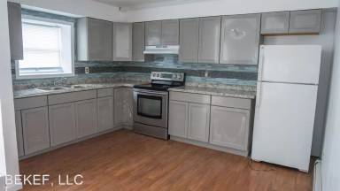 Main picture of 275 Bayview Ave