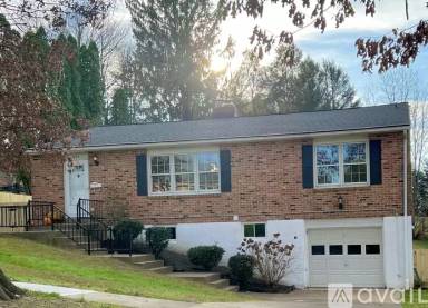 Main picture of 802 S Garfield St