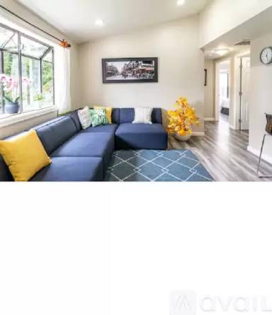 Main picture of 1370 Henderson Ave