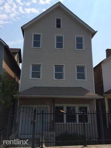 Main picture of 9011 S Brandon Ave