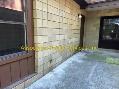 Main picture of 7017 SW 44th Ave