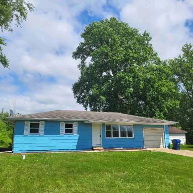 Main picture of 719 Tower Dr