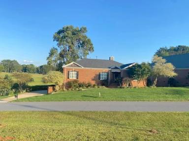 Main picture of 7830 St Andrews Ln