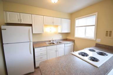 Main picture of 5025 SW Menlo Dr