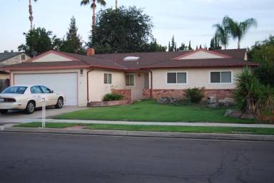 Main picture of 1451 W Spruce Ave
