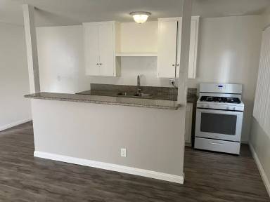 Main picture of 1015 W Garvey Ave N