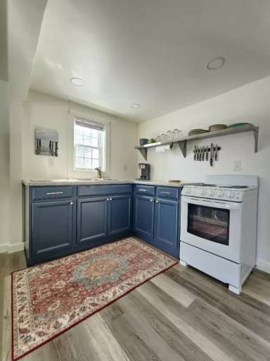 Main picture of 17 Bruce St