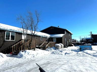 Main picture of 2913 Sunflower St