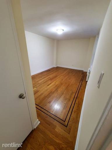Main picture of 4208 80th St