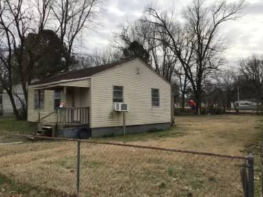 Main picture of 114 Galloway Cir