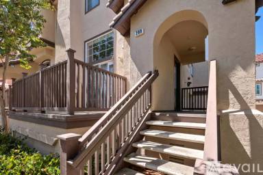 Main picture of 10330 Wateridge Cir