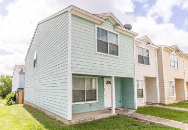 Main picture of 8 Bratton Dr