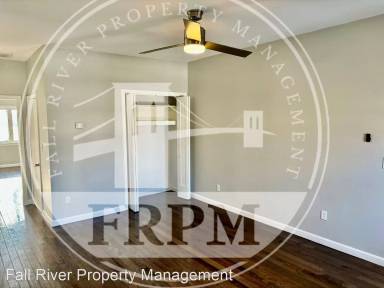 Main picture of 920 Pine St
