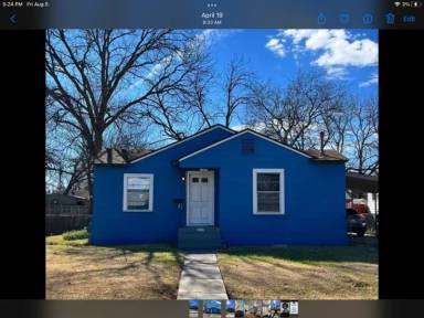Main picture of 1902 W Winnipeg Ave