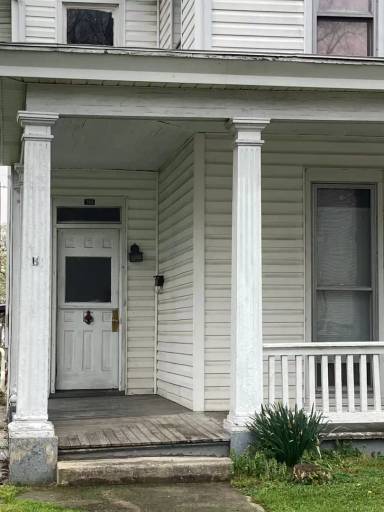 Main picture of 343 E Burd St