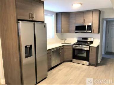 Main picture of 2649 N Sacramento Ave