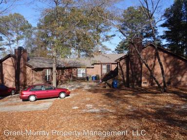 Main picture of 100 Girard Ave