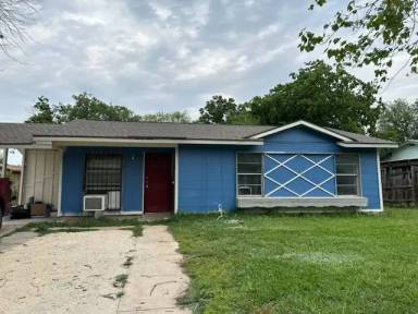 Main picture of 5619 Stonybrook Dr