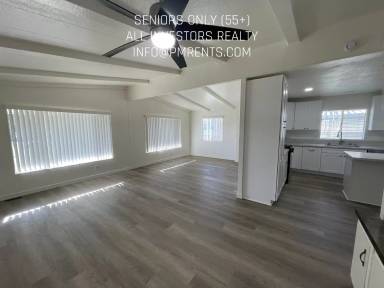 Main picture of 200 N El Camino Real