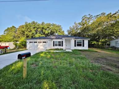 Main picture of 13638 Hollings St