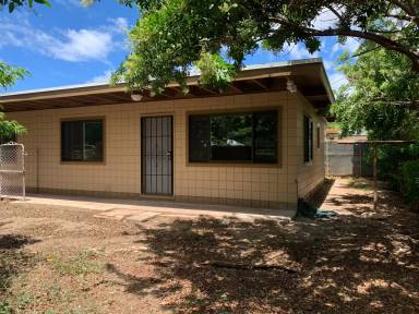 Main picture of 86-013 Pokai Bay St