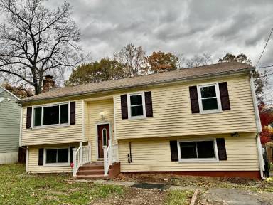 Main picture of 112 Peabody St