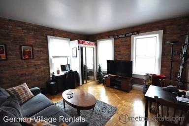 Main picture of 14 E Beck St