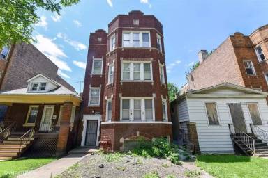 Main picture of 8418 S Drexel Ave