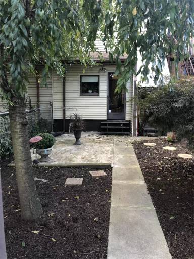 Main picture of 440 N 10th St